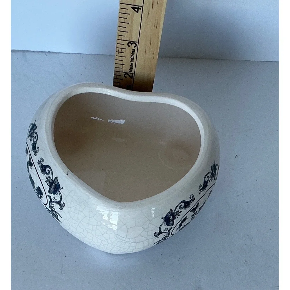 Unbranded Vintage‎ Heart Trinket Box Blue White Floral Butterfly Crackle Glaze